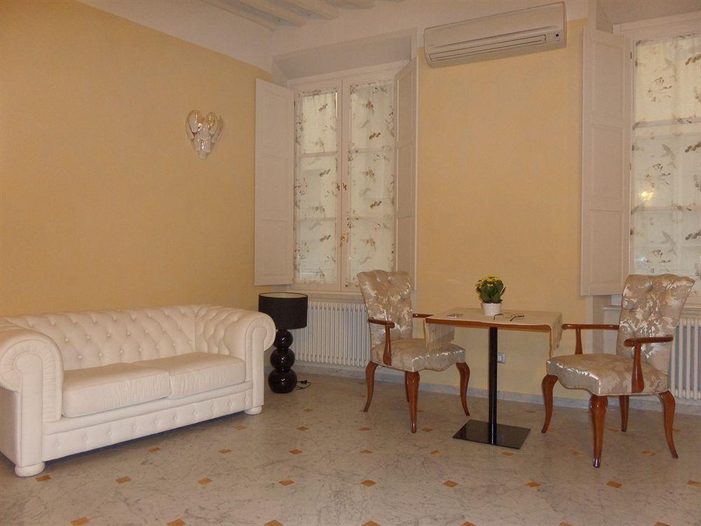 Relais Dei Mercanti B&B And Suites ปิซา ภายนอก รูปภาพ