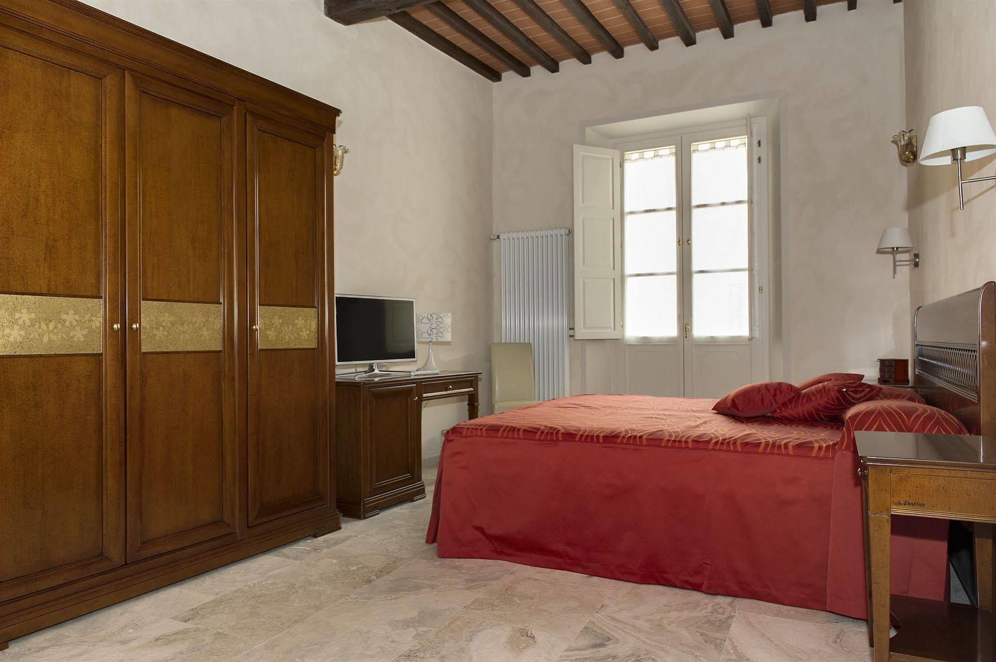 Relais Dei Mercanti B&B And Suites ปิซา ภายนอก รูปภาพ